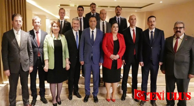 MHP Mersin milletvekilleri adaylarının iftar yemeğine yoğun ilgi